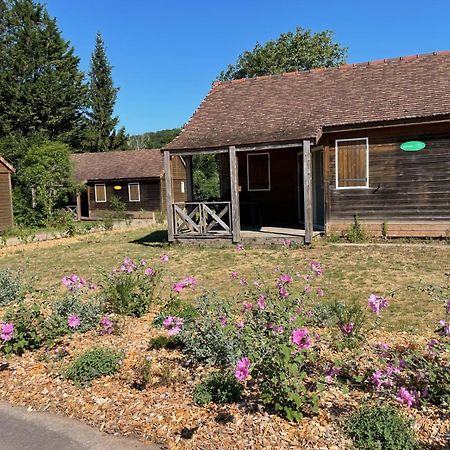 Onlycamp Le Pont Romain Yvré-lʼÉvêque Eksteriør billede
