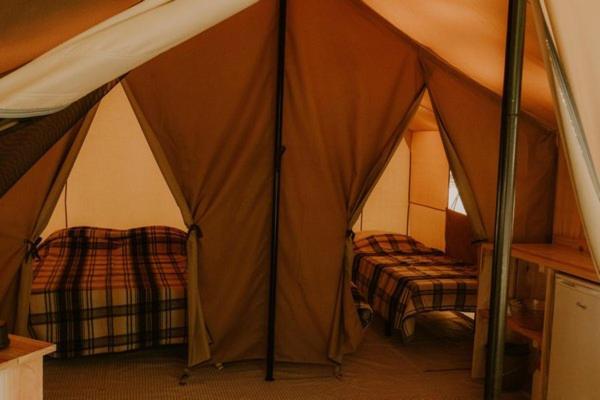Onlycamp Le Pont Romain Yvré-lʼÉvêque Eksteriør billede