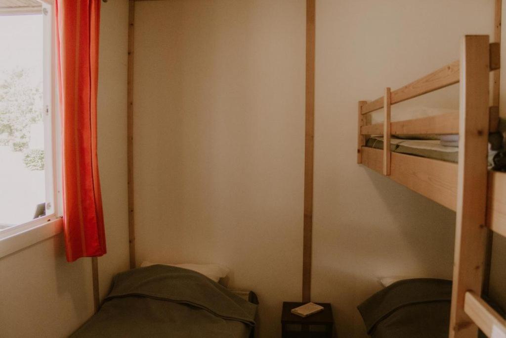 Onlycamp Le Pont Romain Yvré-lʼÉvêque Eksteriør billede