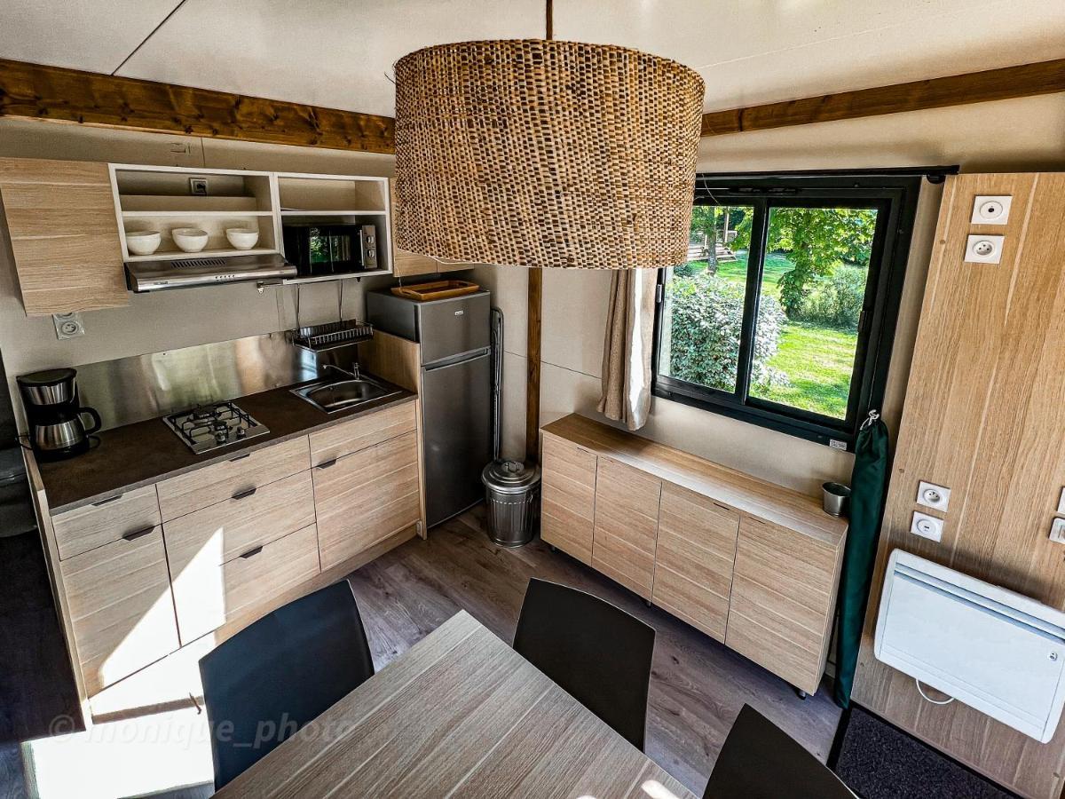 Onlycamp Le Pont Romain Yvré-lʼÉvêque Eksteriør billede